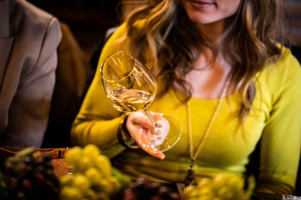 “L’Arte del Vino e della Tavola”, Avvicinamento al vino e abbinamento col cibo – dal 28 marzo 2023, il martedì h 19,30